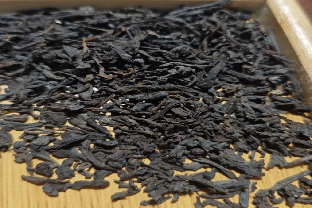 挂杯香：品味山塘岐六堡茶的持久芬芳与独特魅力