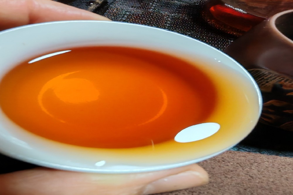 六堡茶厂家定制：苍梧县六堡山塘岐茶业，源自核心产区的专属茶礼
